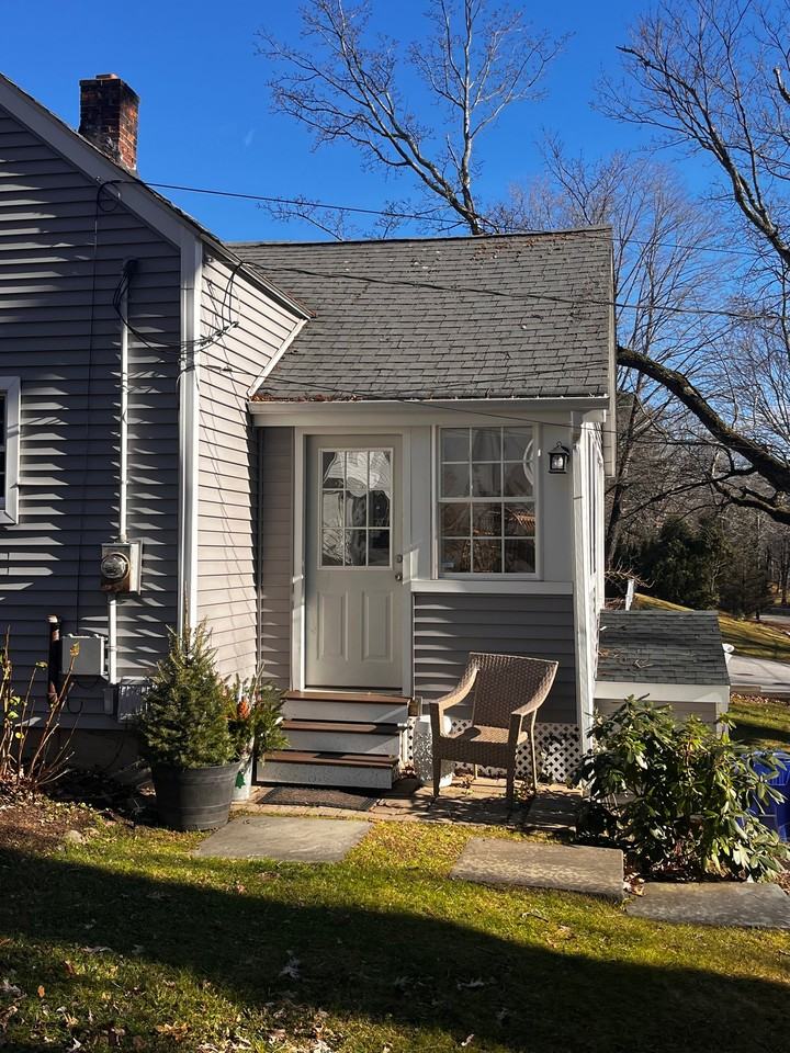 242 Litchfield Rd - Photo 2 of 20