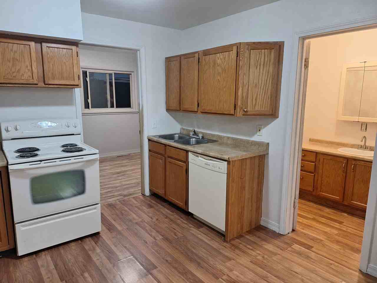 3204 Busch St #3206 - Photo 2 of 12