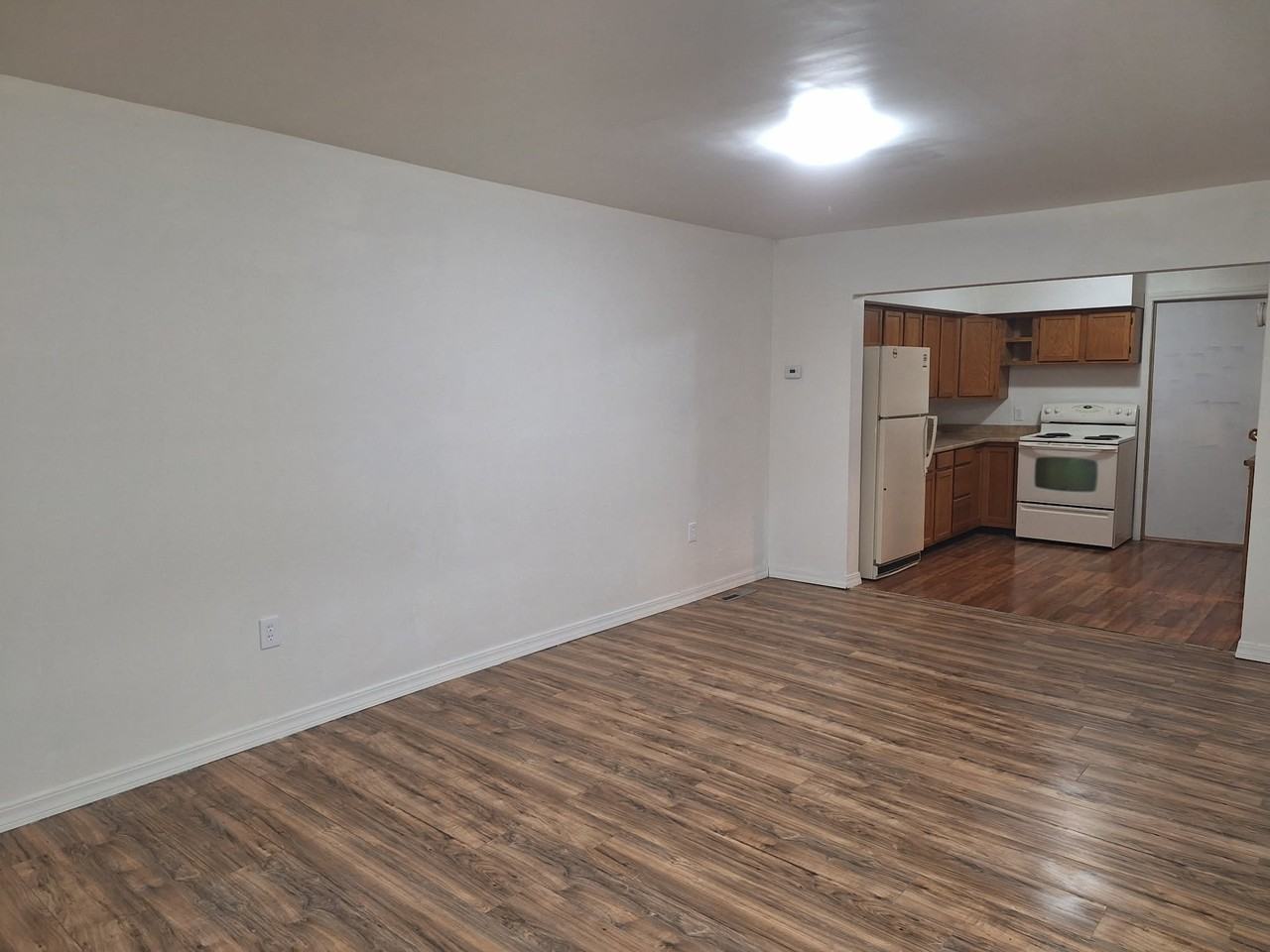 3204 Busch St #3206 - Photo 5 of 12