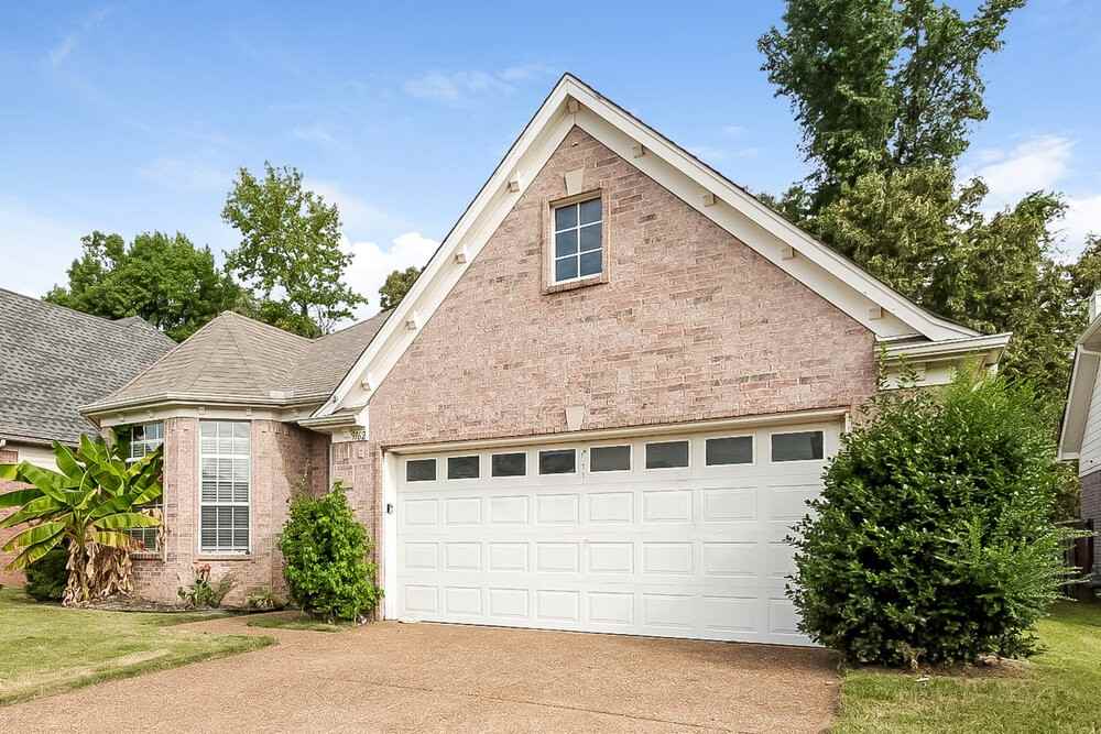 9162 Acadia Pl - Photo 3 of 16