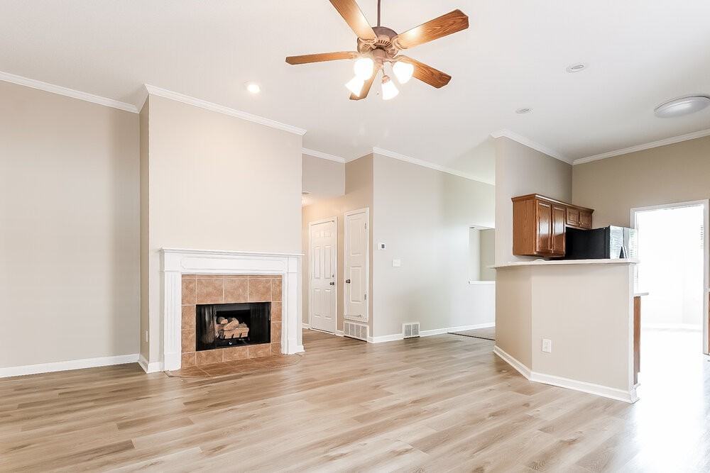 9162 Acadia Pl - Photo 5 of 16