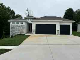 featured image of 1505 Sw Heartwood Dr