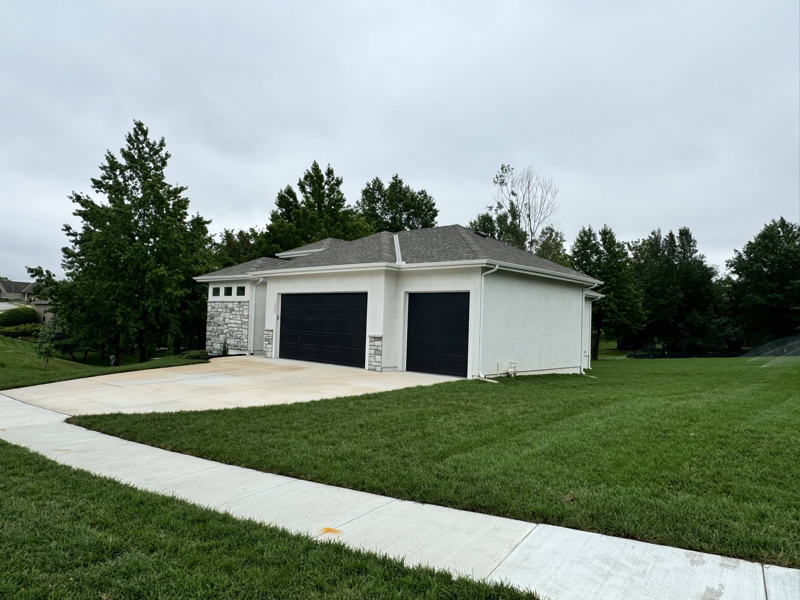 1505 Sw Heartwood Dr - Photo 2 of 36