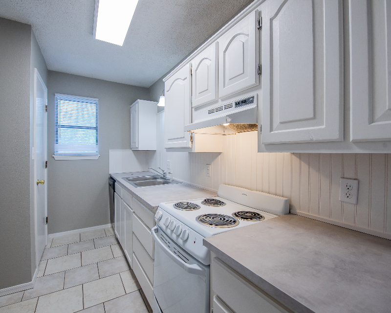 2305 E Kantz Cv - Photo 4 of 20