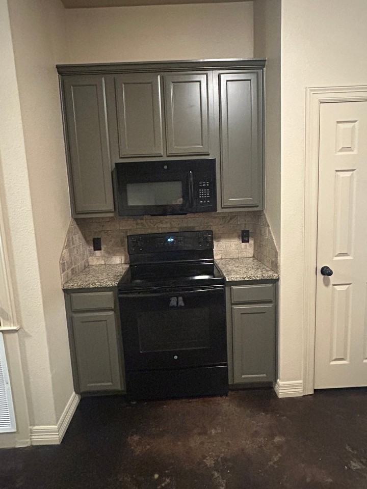 406 Hayes St #408HAYESST - Photo 4 of 9