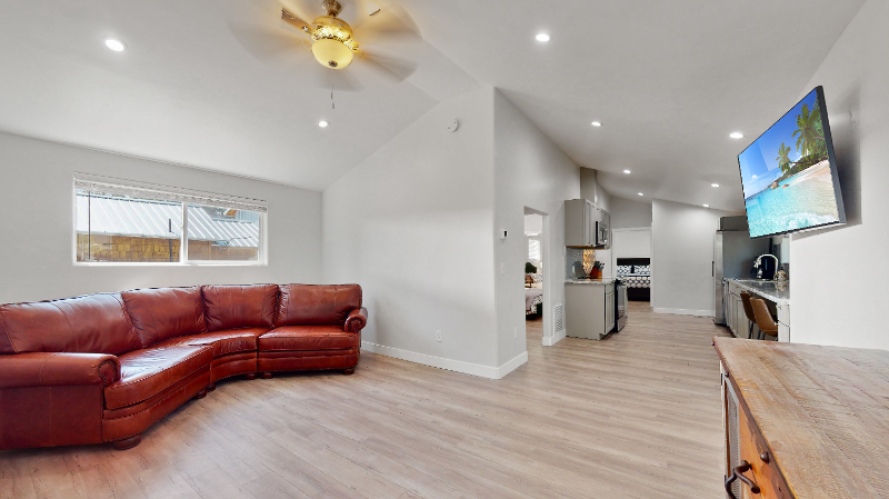 1320 Nw Hartford Ave #1 - Photo 6 of 13