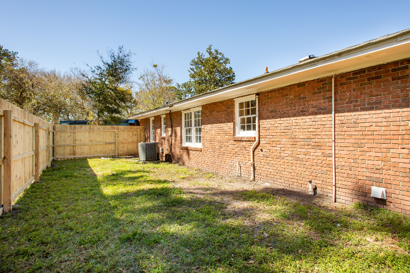 110 Kentshire Ave - Photo 2 of 20