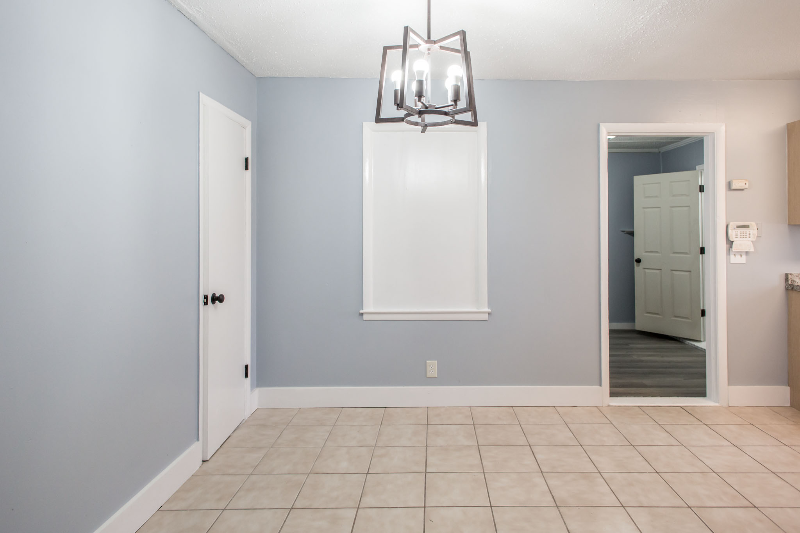 110 Kentshire Ave - Photo 6 of 20