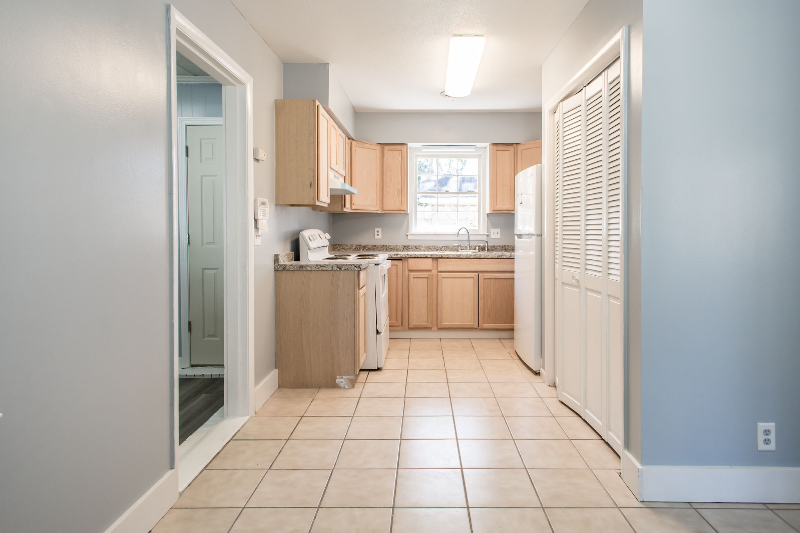110 Kentshire Ave - Photo 7 of 20