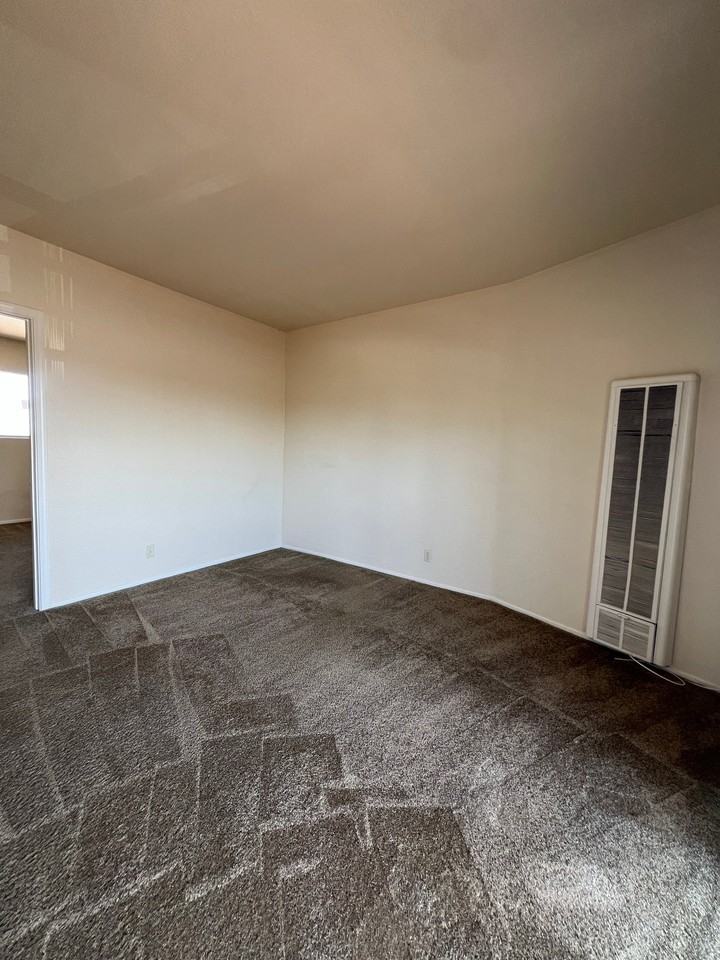 5822 Kingman Ave #C - Photo 2 of 18