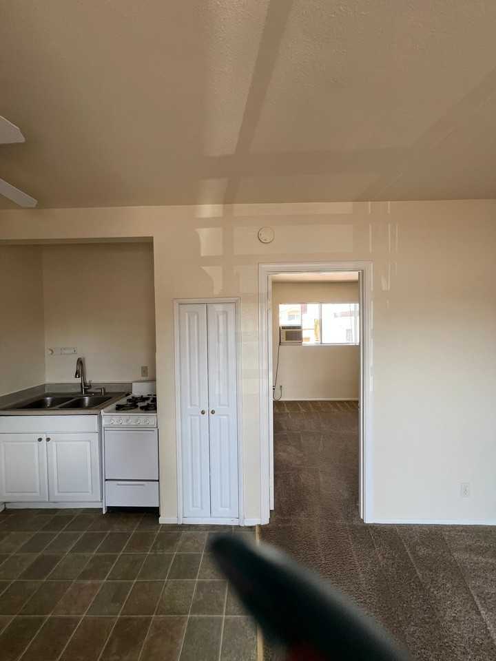 5822 Kingman Ave #C - Photo 3 of 18