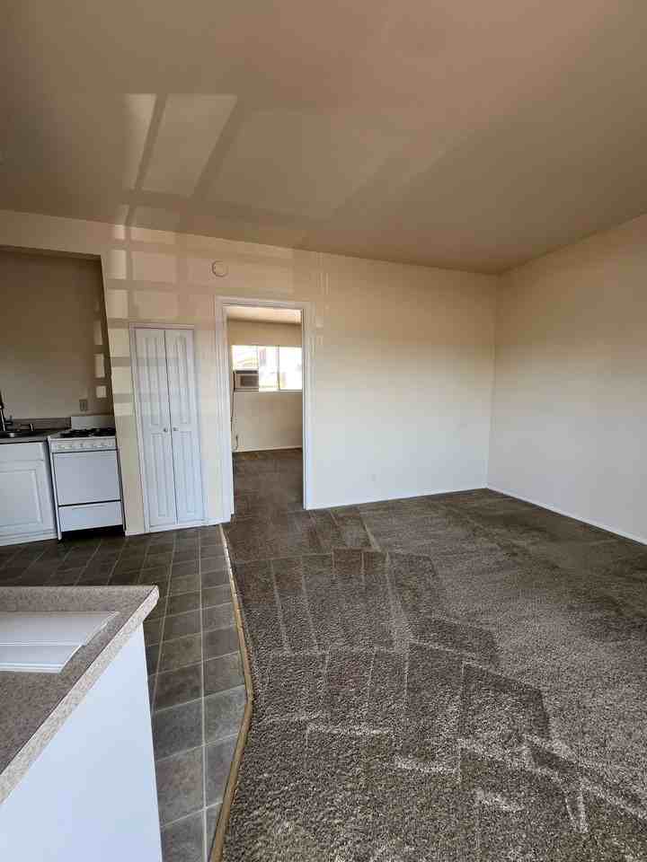 5822 Kingman Ave #C - Photo 4 of 18