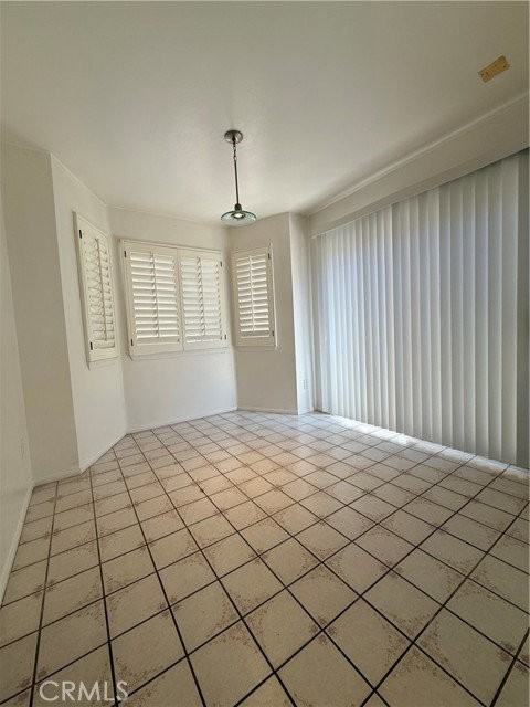 12022 Falcon Crest Way - Photo 2 of 8