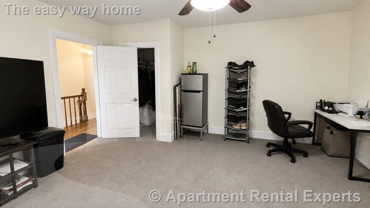 131 Rindge Ave #1 - Photo 5 of 11