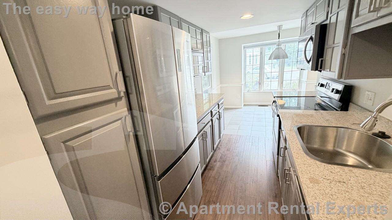 2 Glenbrook Ln #10 - Photo 2 of 25