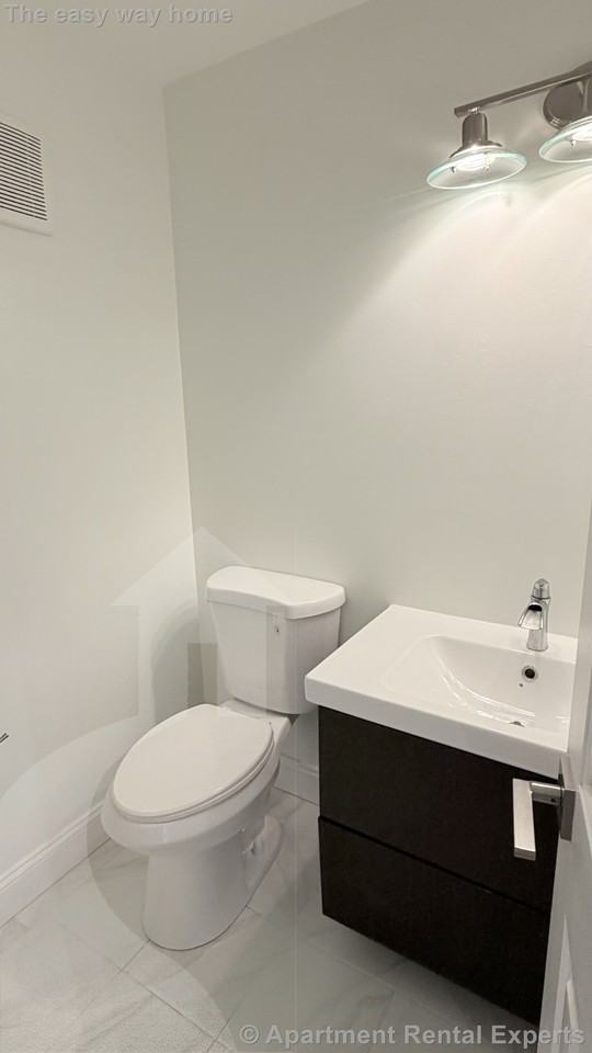 2 Glenbrook Ln #10 - Photo 6 of 25