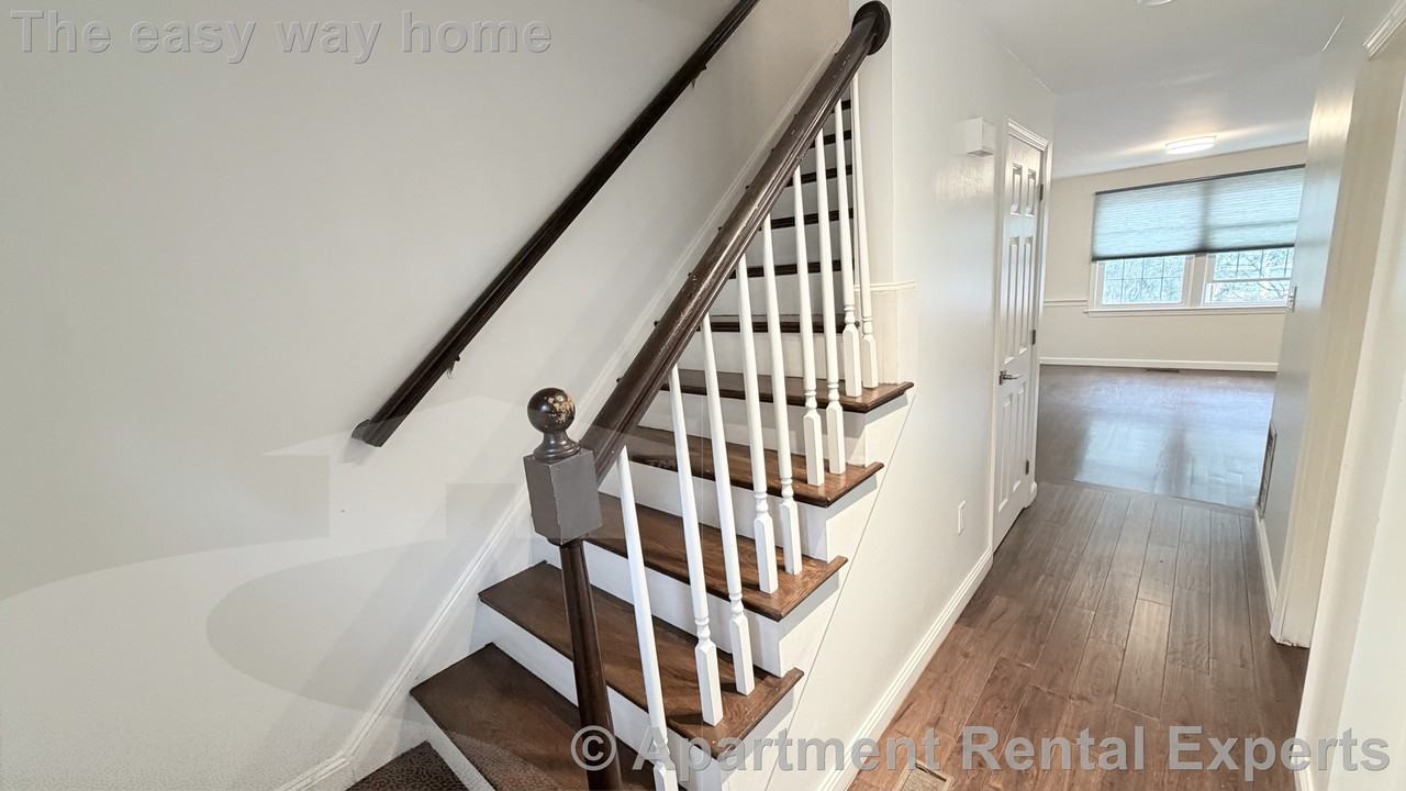 2 Glenbrook Ln #10 - Photo 7 of 25