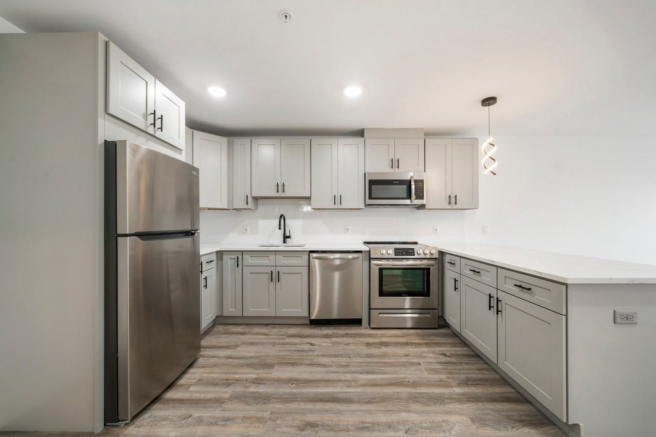242 Spring St #302 - Photo 2 of 16