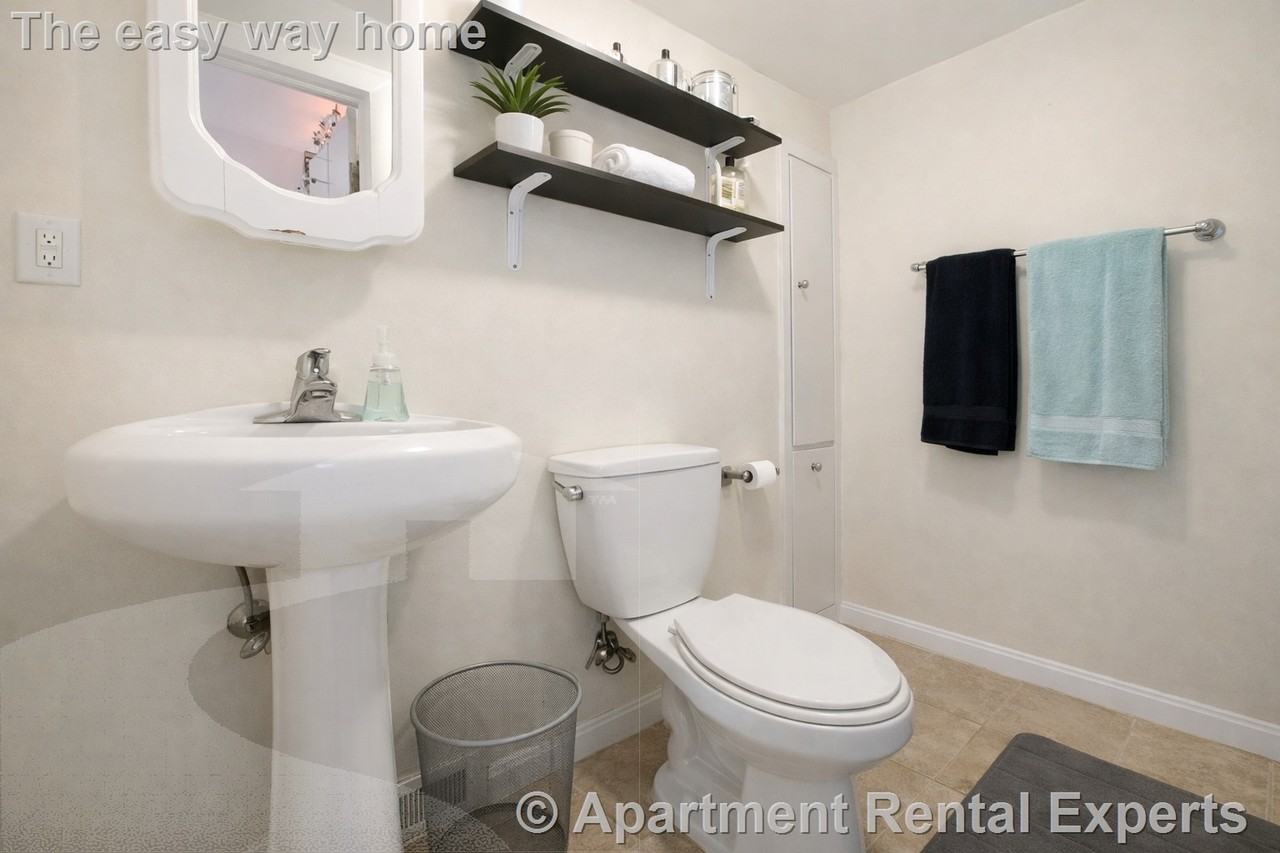 9 Medford St #1 - Photo 2 of 15