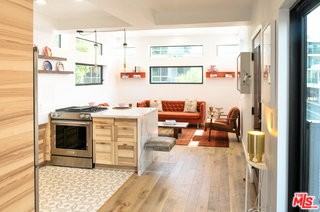 717 N El Centro Ave - Photo 4 of 8