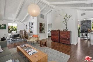 1242 S Sycamore Ave - Photo 6 of 8