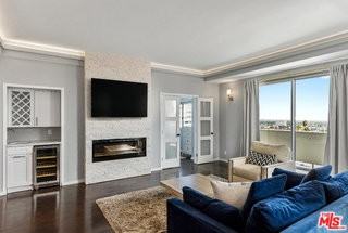 7250 Franklin Ave #616 - Photo 2 of 8