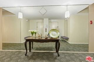 10787 Wilshire Blvd #402 - Photo 5 of 8