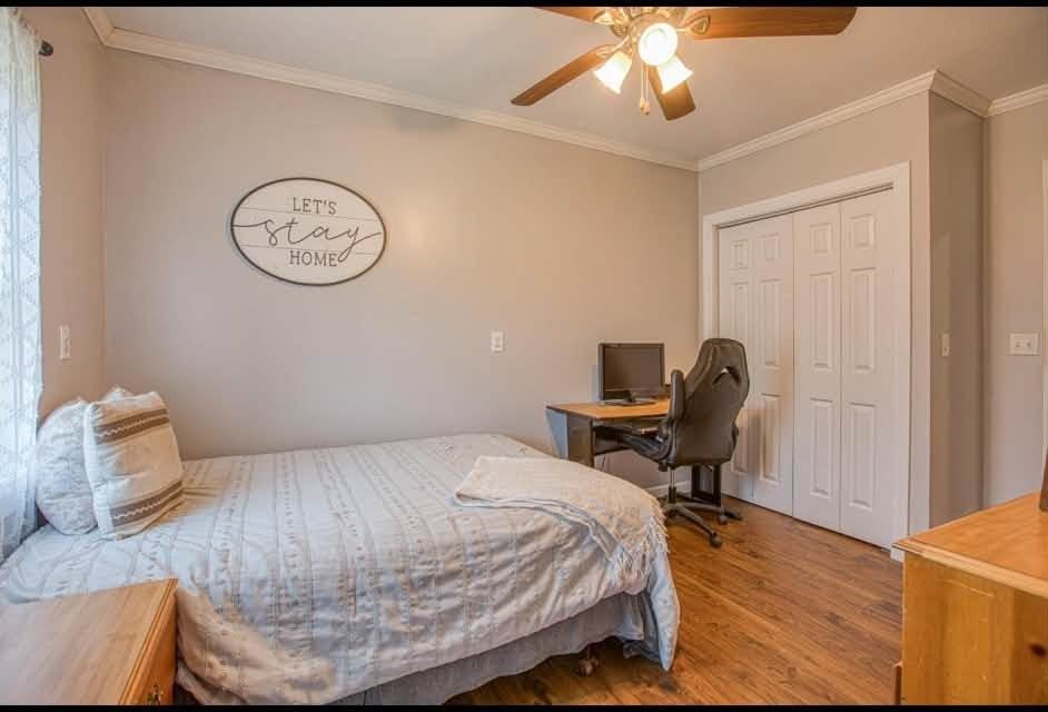 313 S Madison St - Photo 4 of 7