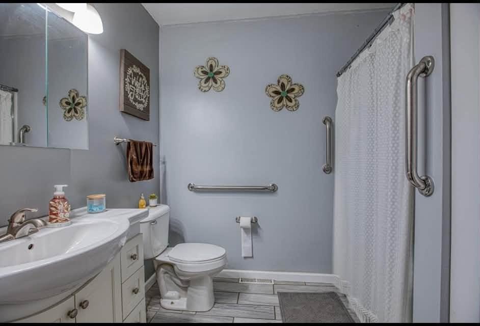 313 S Madison St - Photo 6 of 7