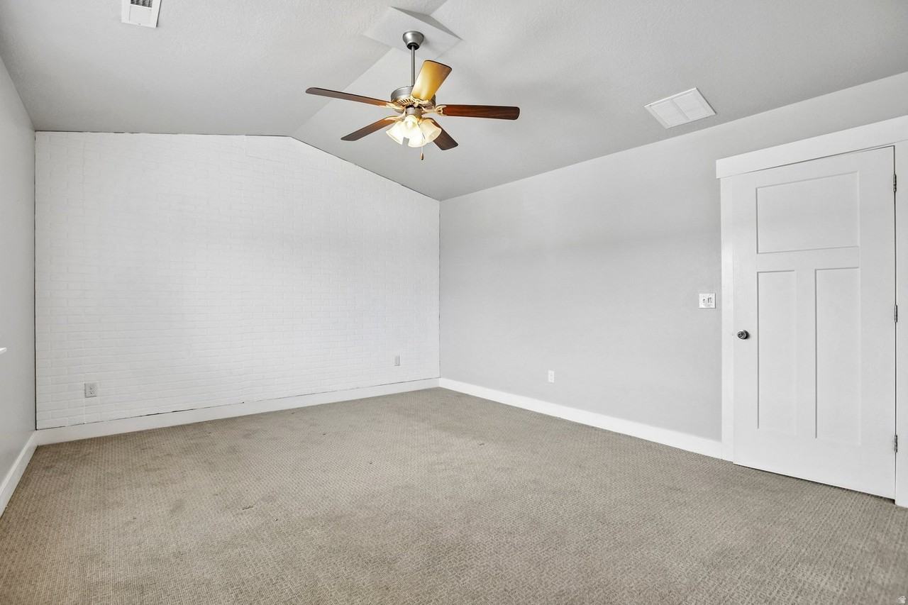 167 W Silver Springs Dr - Photo 7 of 23