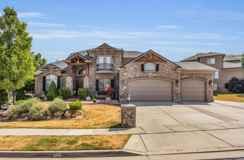 725 Vista View Ln - Photo 1 of 1