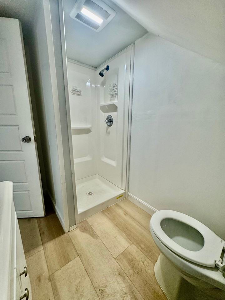 123 Francis Ave #3 - Photo 4 of 7