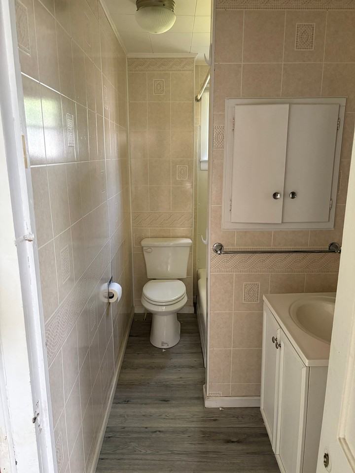 35 Center St #1 - Photo 6 of 11