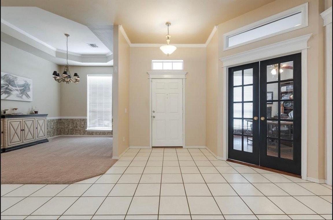 12700 Sutton Hill Rd - Photo 4 of 20