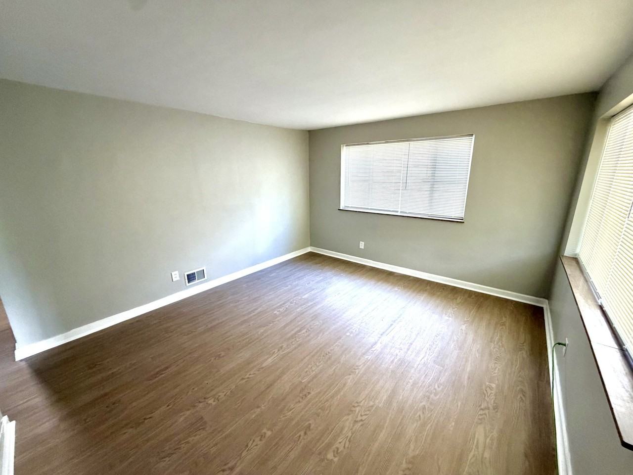 745 Wilbud Dr - Photo 6 of 16