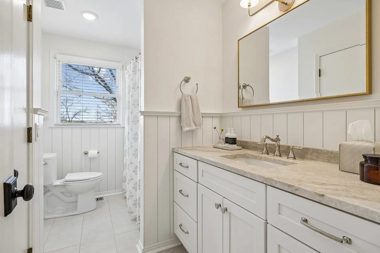 517 Adamwood Dr - Photo 6 of 22