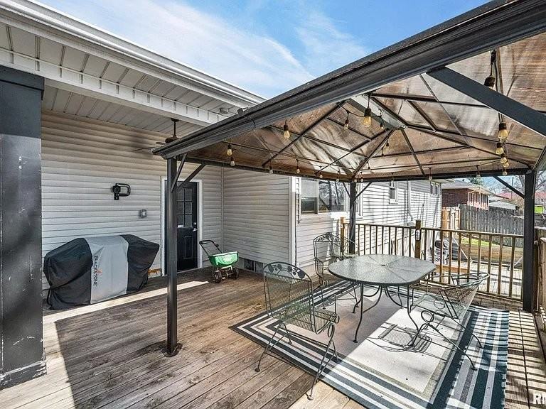 1806 W Glen Ave - Photo 5 of 9