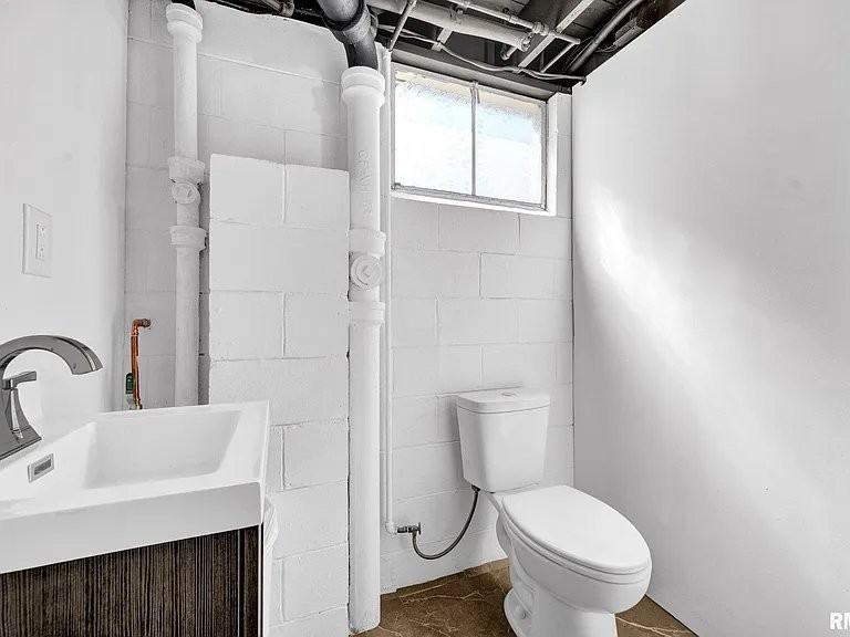 1806 W Glen Ave - Photo 7 of 9