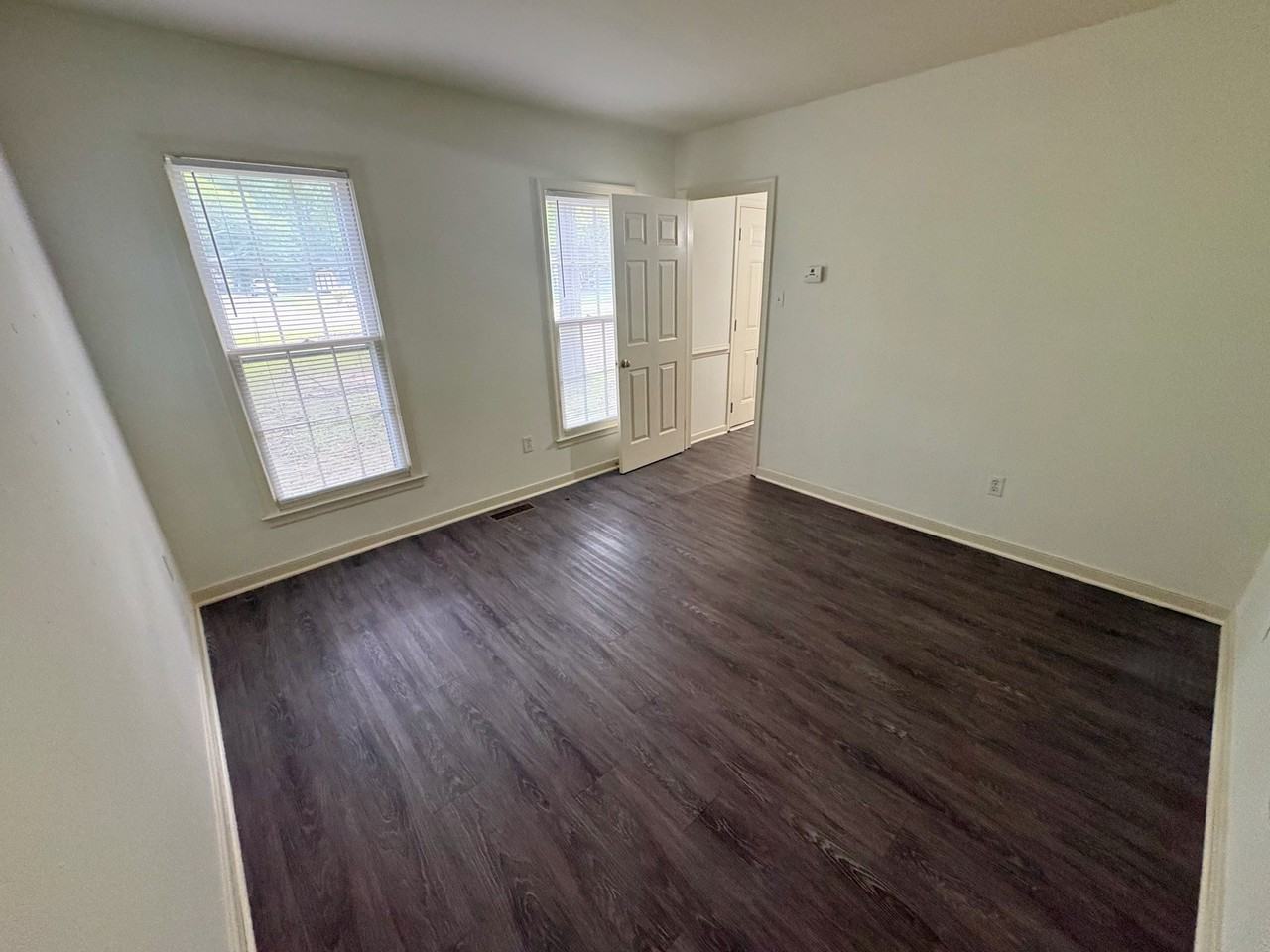4815 Junilla Ln - Photo 3 of 17