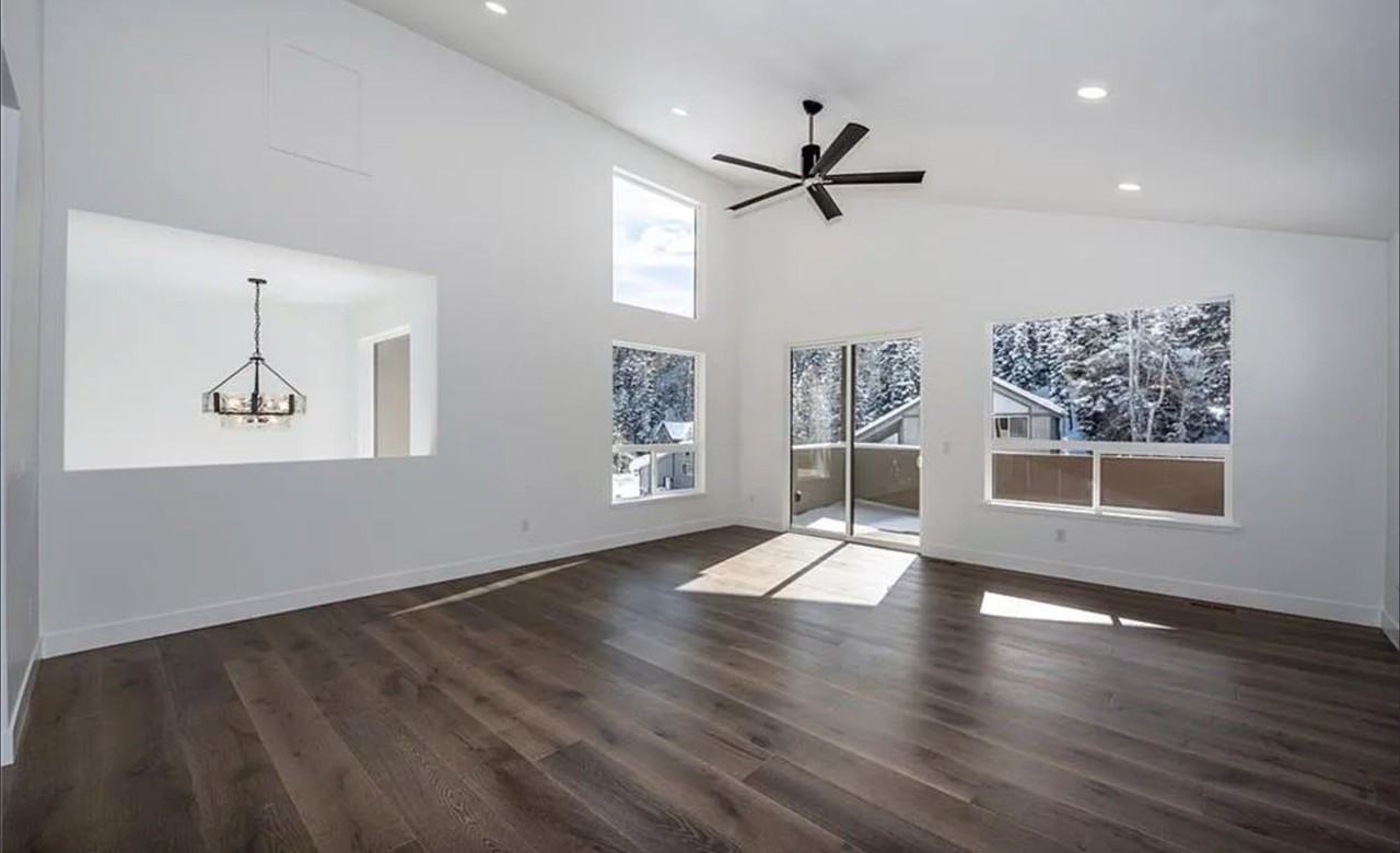 570 Aspen Dr - Photo 5 of 20