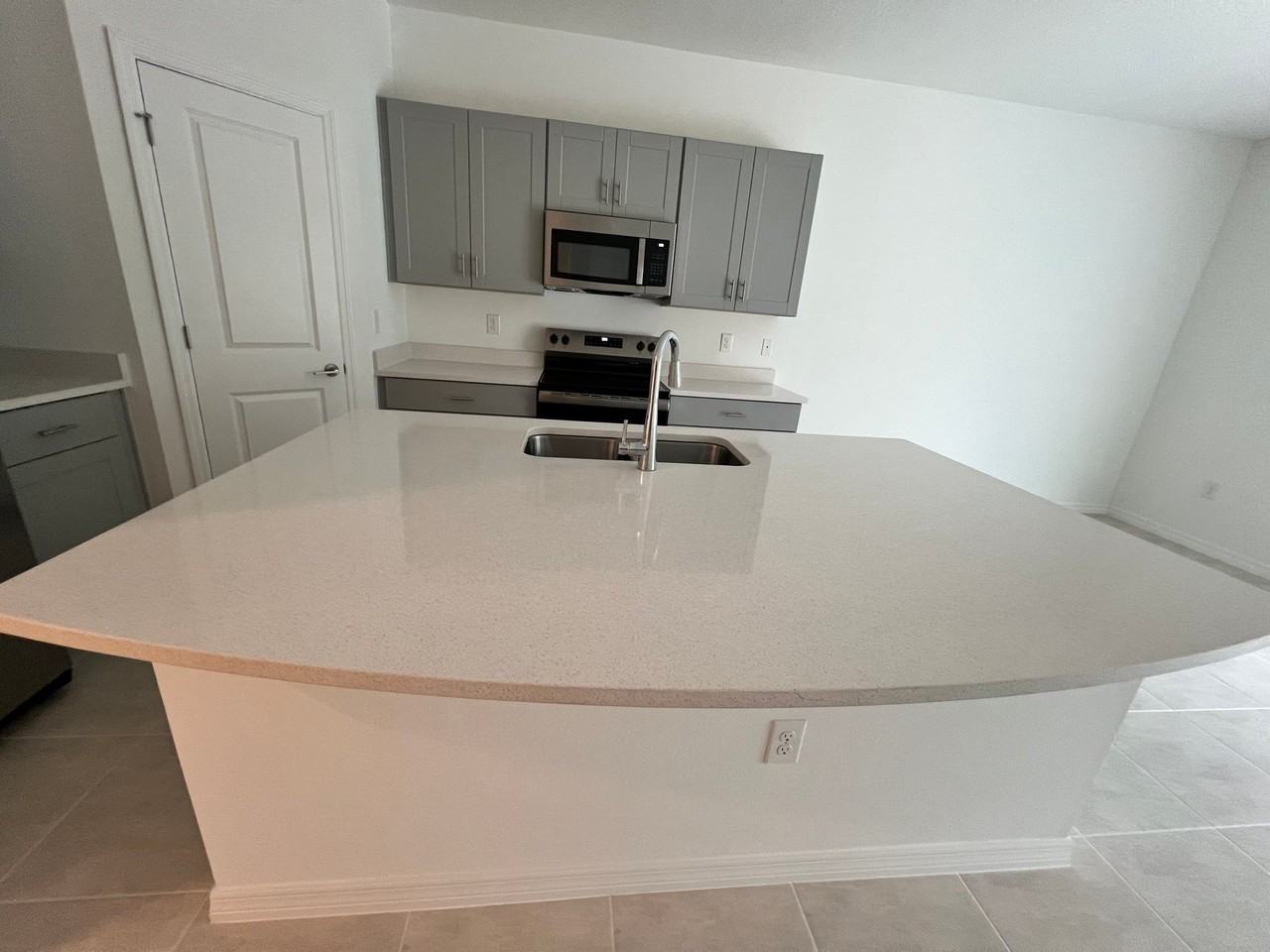 218 River Front Way - Photo 5 of 20