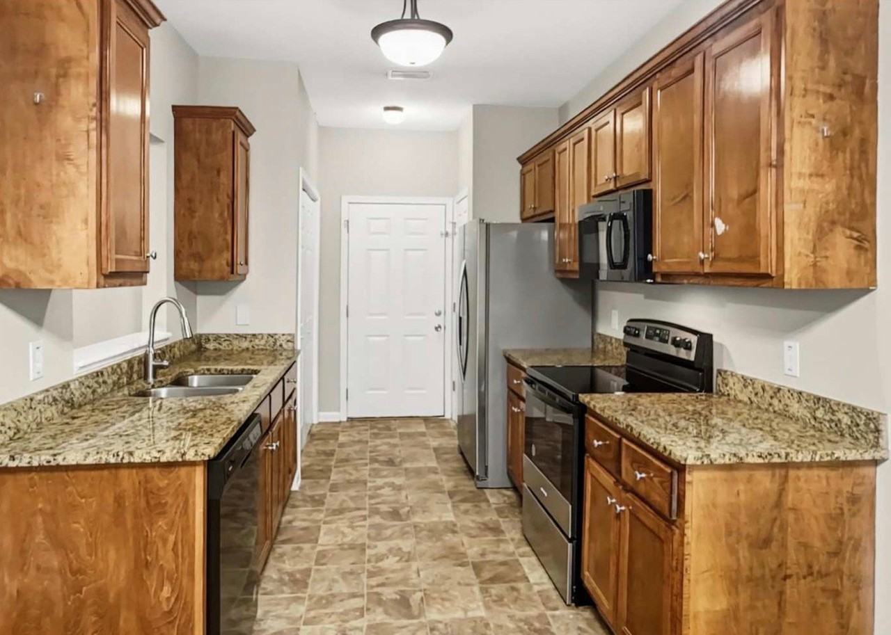 49 Kay Rd Ne - Photo 2 of 6