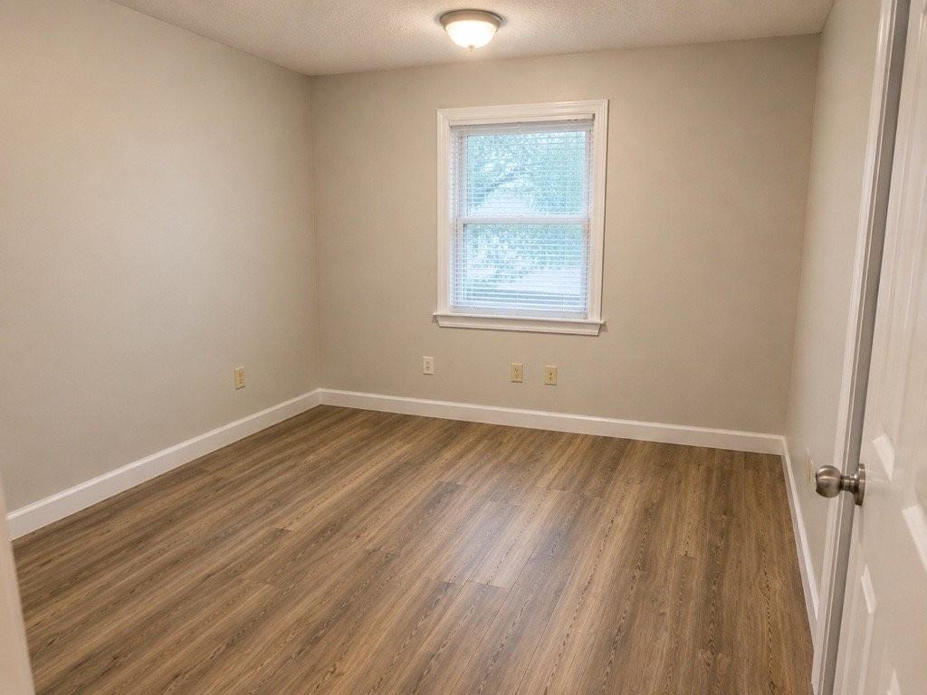 1025 S Hollywood Dr #C - Photo 4 of 12