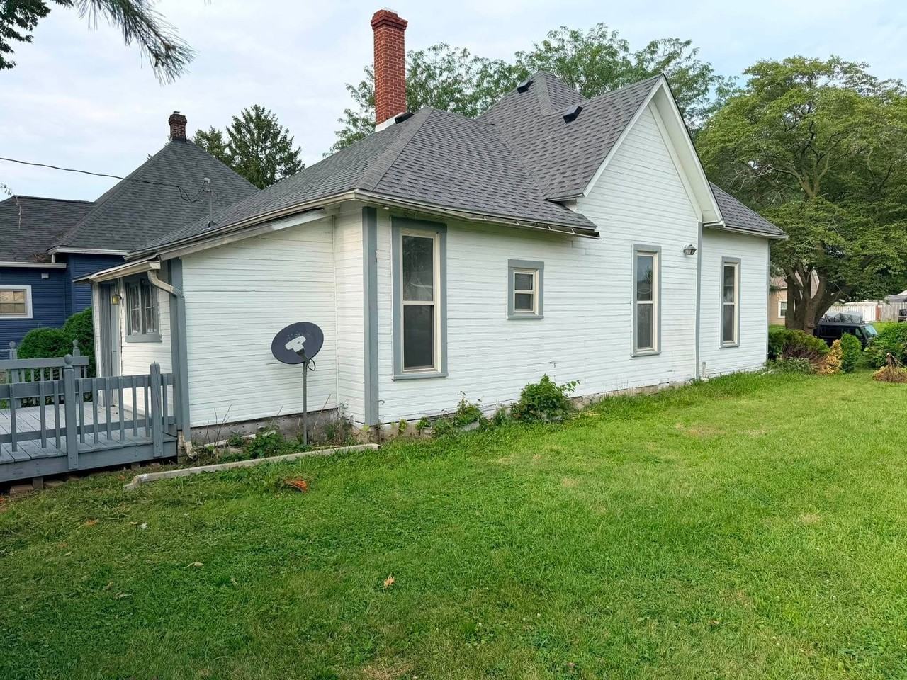 633 S Apperson Way - Photo 2 of 9