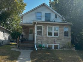 909 University Dr N #3 - Photo 1 of 1