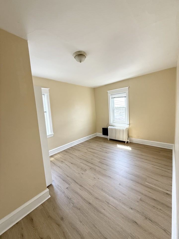 425 N Simpson St #2 - Photo 4 of 9