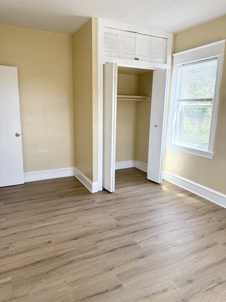 425 N Simpson St #2 - Photo 5 of 9
