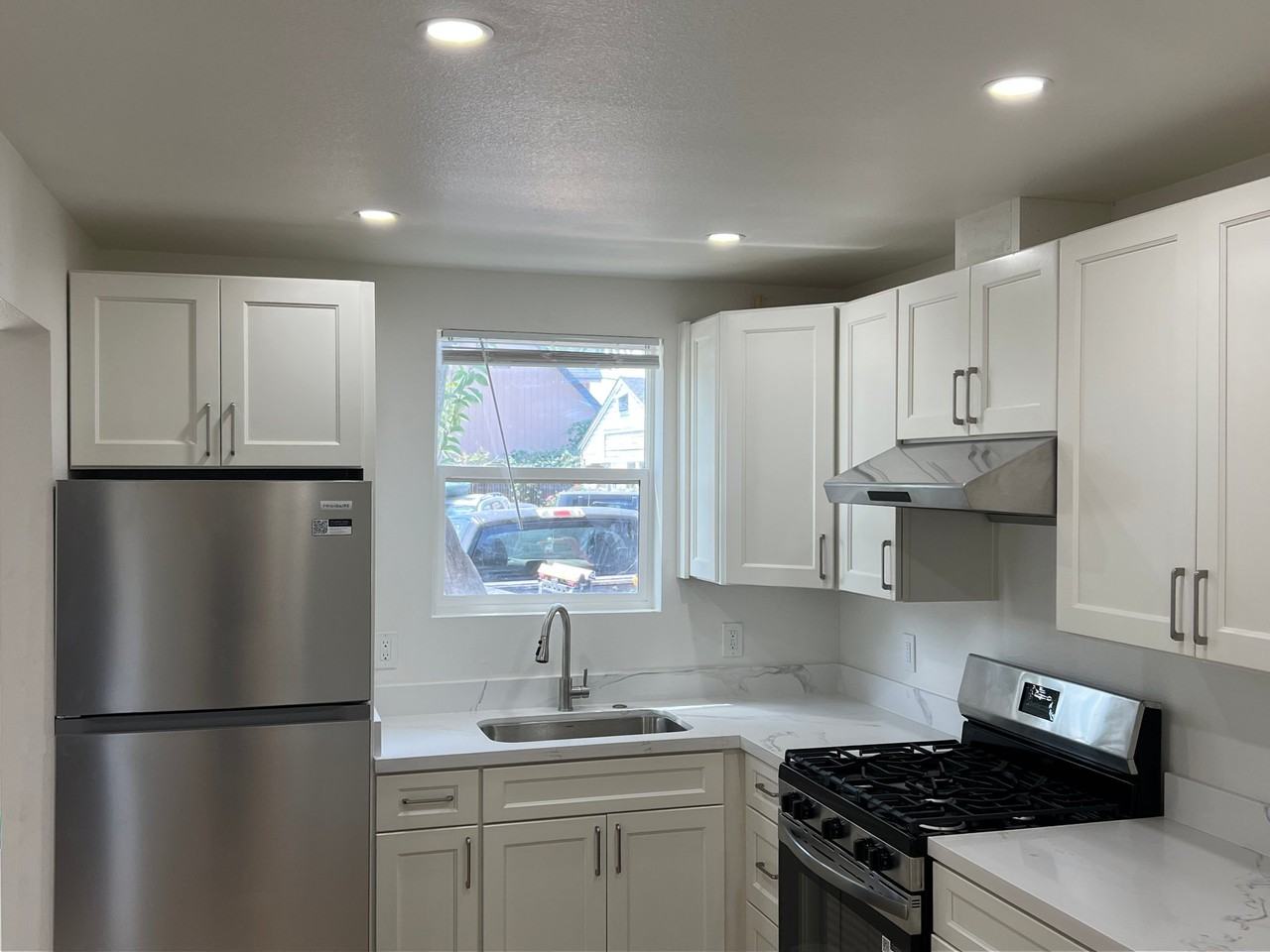1585 Sebastopol Rd #D - Photo 2 of 11