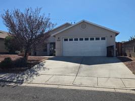 featured image of 3225 N Yavapai St