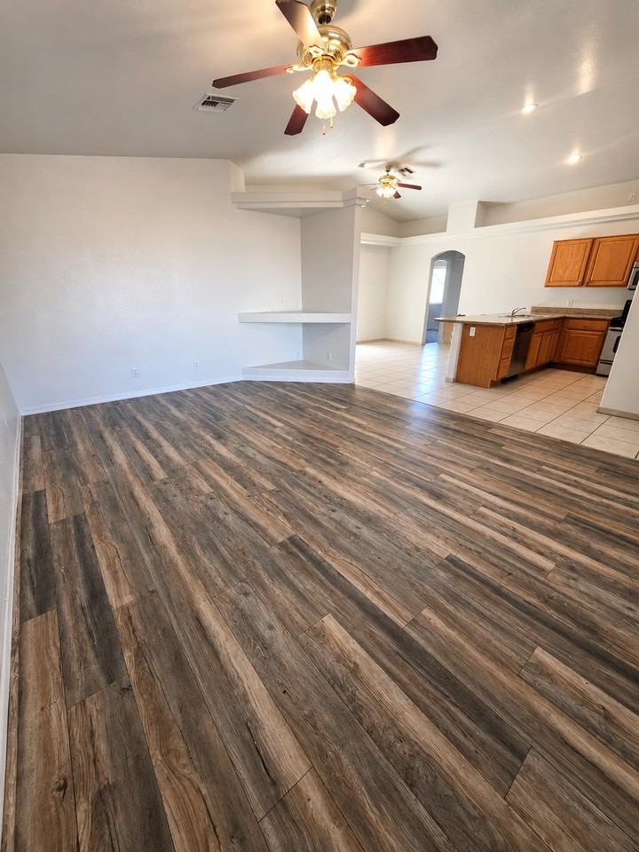 3225 N Yavapai St - Photo 2 of 12